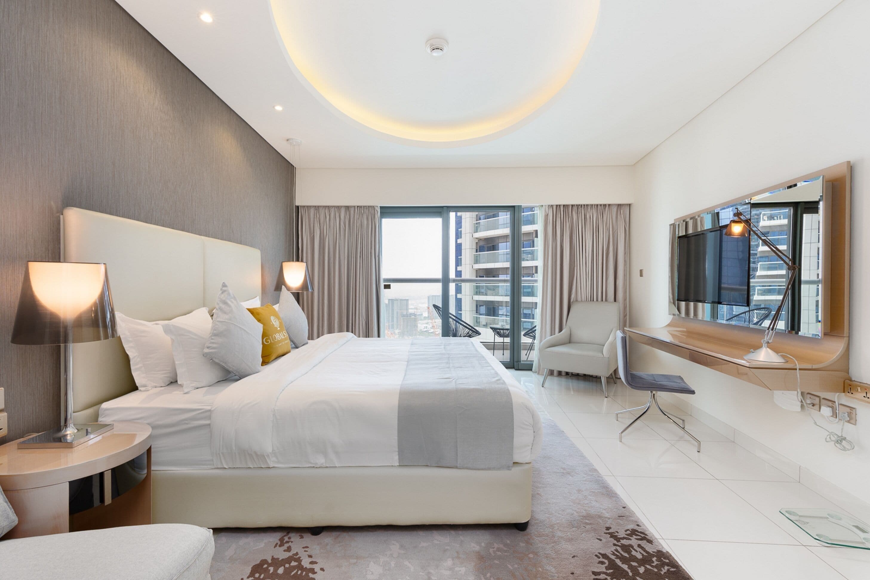 精品公寓, 1 间卧室, 厨房, 泳池景观 | 特色装修、特色家居、办公桌、笔记本电脑工作区