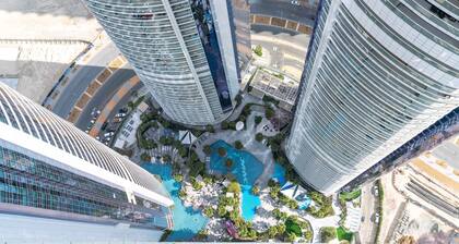 GLOBALSTAY. DAMAC Tower Paramount
