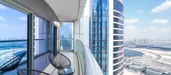 GLOBALSTAY. DAMAC Tower Paramount 