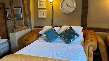 3 habitaciones, tabla de planchar con plancha, cuna de viaje y wifi