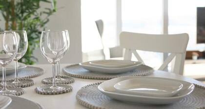 Luxury 3 Bedroom Apartment London. Free parking