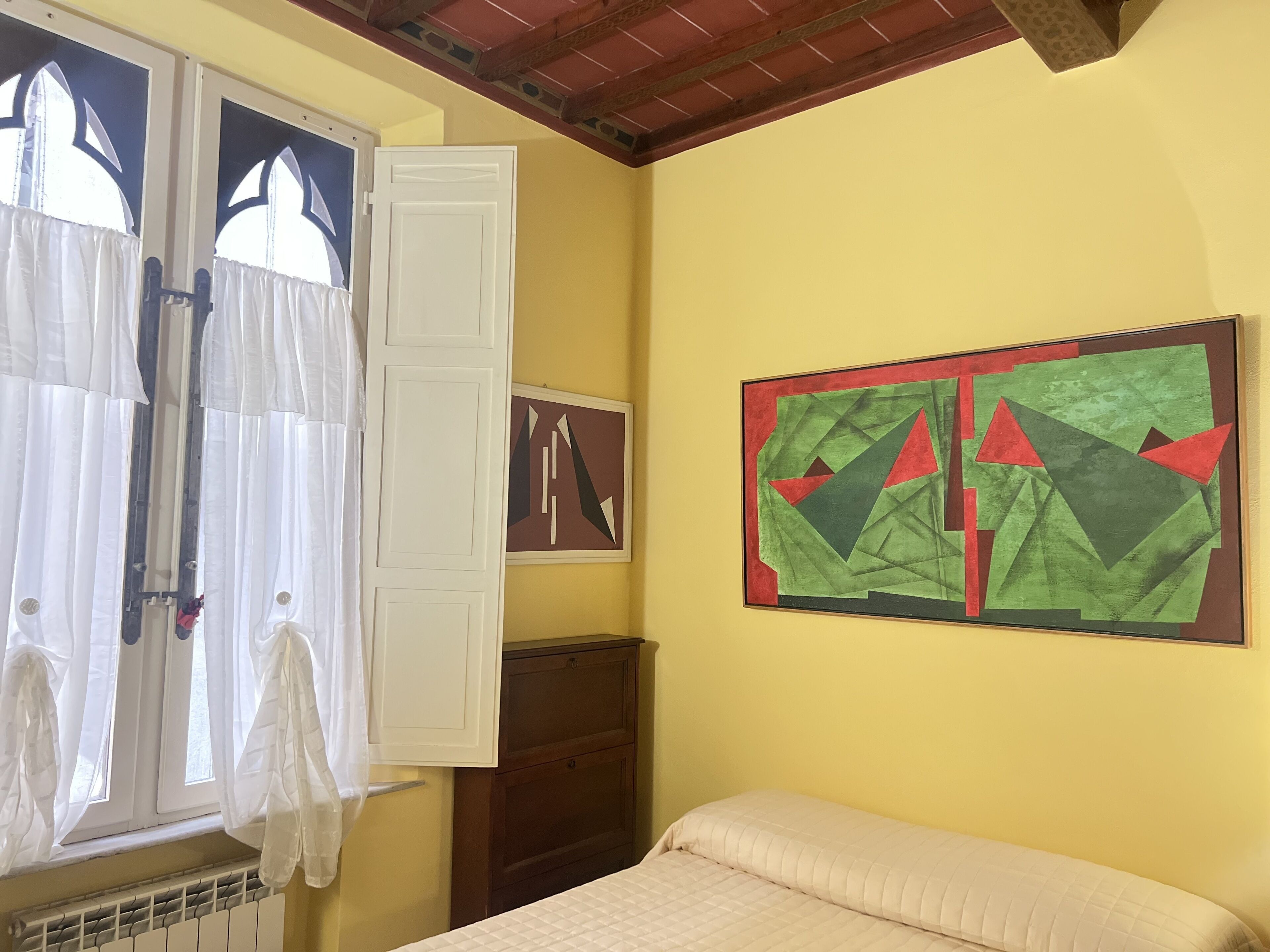 1 chambre, coffres-forts dans les chambres, bureau