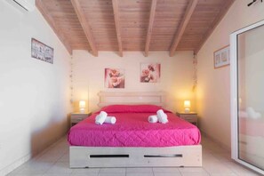 1 bedroom, soundproofing, iron/ironing board, WiFi - Glorious Sunset & Sea View Loft Apt Mariastella 6 (Agios Gordios)