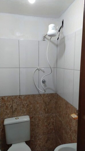 Shower - AP rest or work, 103 (Juiz de Fora)