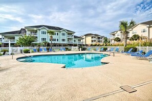 Indoor pool, a heated pool - Magnolia North Unit 204 | On-Course Stay Made Easy (Myrtle Beach)