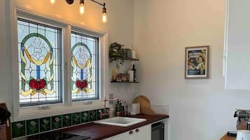 Fridge, microwave, coffee/tea maker, electric kettle