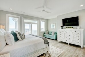 4 bedrooms, free WiFi, bed sheets
