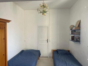 3 chambres, draps fournis