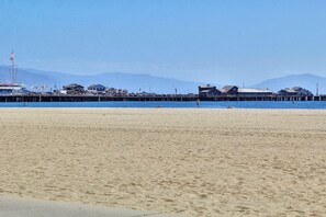 Una spiaggia nelle vicinanze