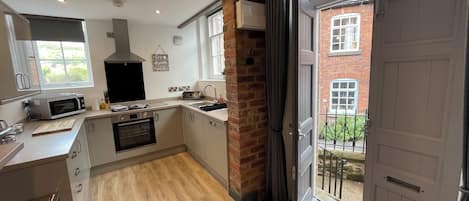 Microwave, oven, dishwasher