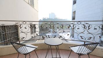 Junior Double Room, 1 Queen Bed | Balcony
