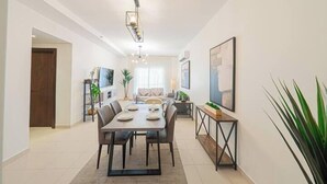 Leilighet, 2 soverom | Spiseområde på rommet