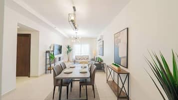 Leilighet, 2 soverom | Spiseområde på rommet