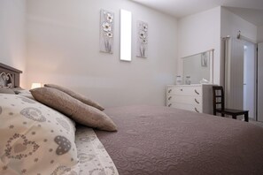 1 chambre, Wi-Fi gratuit, draps fournis