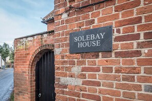 Exterior detail - Solebay House (Woodbridge)