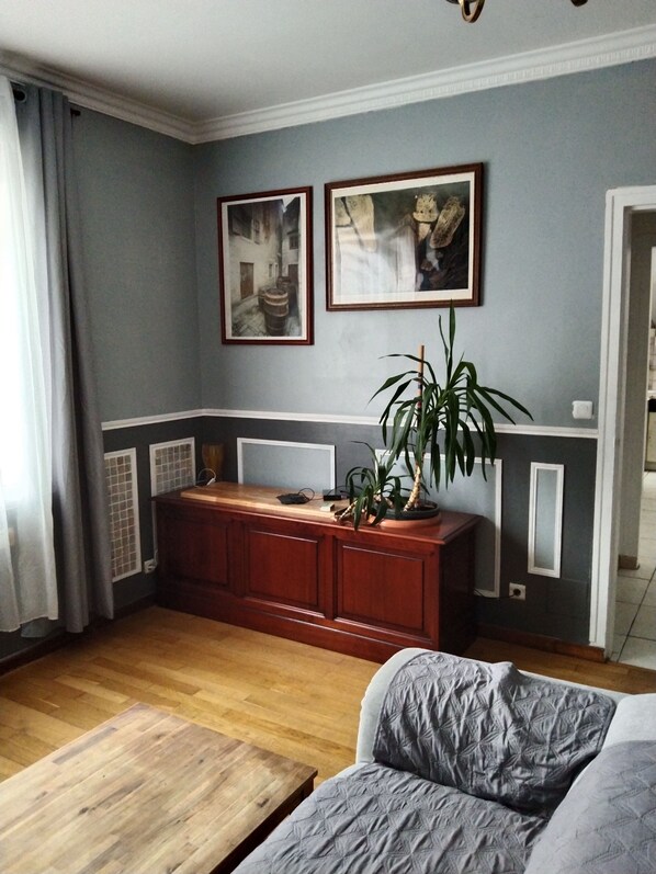 Interior - Andrea apartment (Fontenay-sous-Bois)