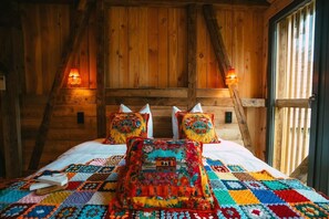 1 bedroom, iron/ironing board, travel cot, WiFi - "La Bohème" Chic & Unique Designer Loft in Alsace (Guebwiller)