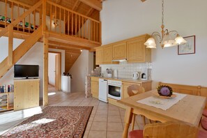 Kühlschrank, Herdplatte, Geschirrspüler