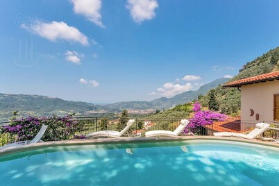 ROMANTIC VILLA ⭐ POOL ⭐ SEA VIEW, WALL BOX