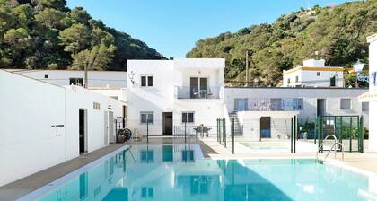 Apartment "Casa de 10 Dúplex" with Shared Pool & Wi-Fi