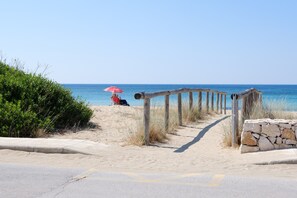 Beach nearby - Holiday Apartment 'Casa Liù' close to the Beach with Sea View & Terrace (Specchiarica)