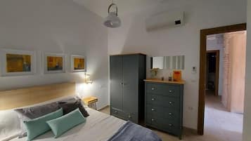 6 quartos, ferros/tábuas de passar roupa, Wi-Fi de cortesia