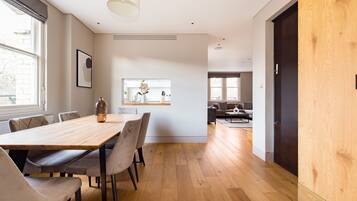 Apartment | Living area