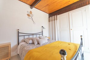 2 habitaciones, escritorio, cuna de viaje y wifi gratis 