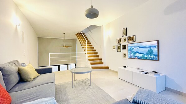 Smart-TV, Stereoanlage