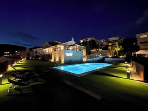 Outdoor pool - Spectacular Mediterranean house with sea views. Barcelona (Sant Pol de Mar)