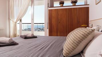 7 dormitorios, tabla de planchar con plancha, cuna de viaje y wifi