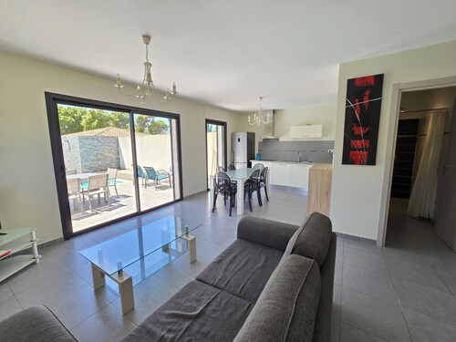 Porto Vecchio recent villa private heated pool near beach