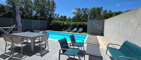 Outdoor pool, a heated pool