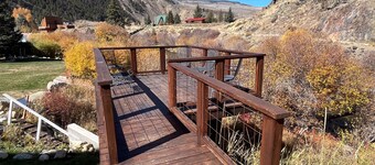 Fabulous 5 BR Vacation Home on the Taylor River