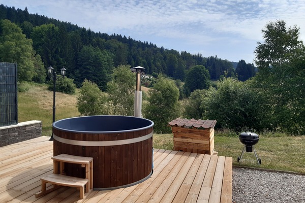 Bain à remous extérieur