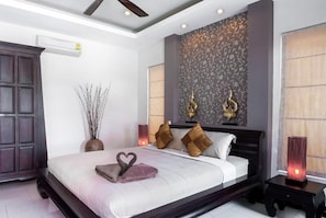 2 bedrooms, WiFi, bed sheets - Most beautiful Penthouse! (Muang Pattaya)