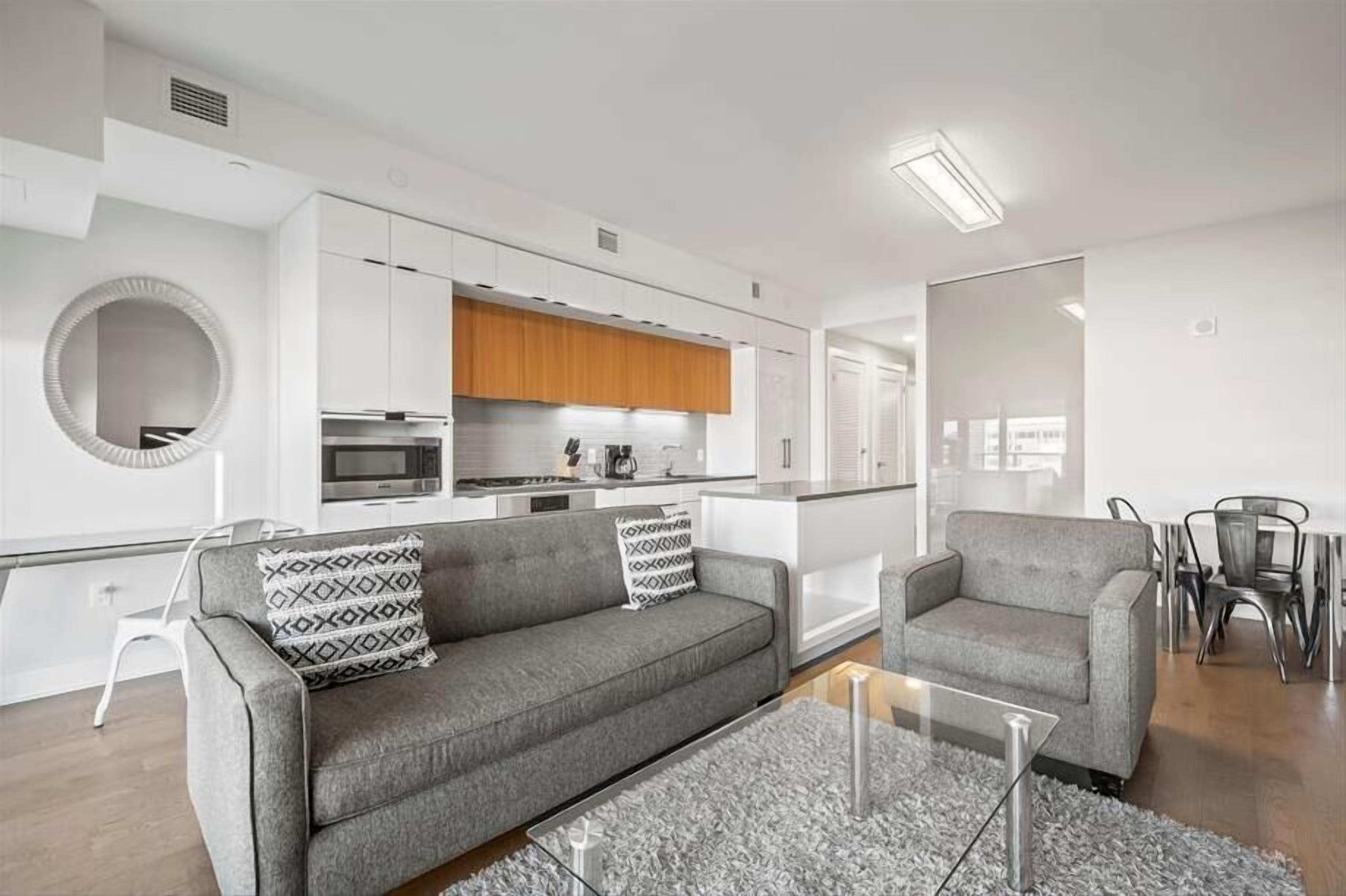 Direct Access to Metro & Harris Teeter | Gym+ Rooftop | NoMa