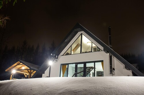 Mountain Stay With Hot Tub