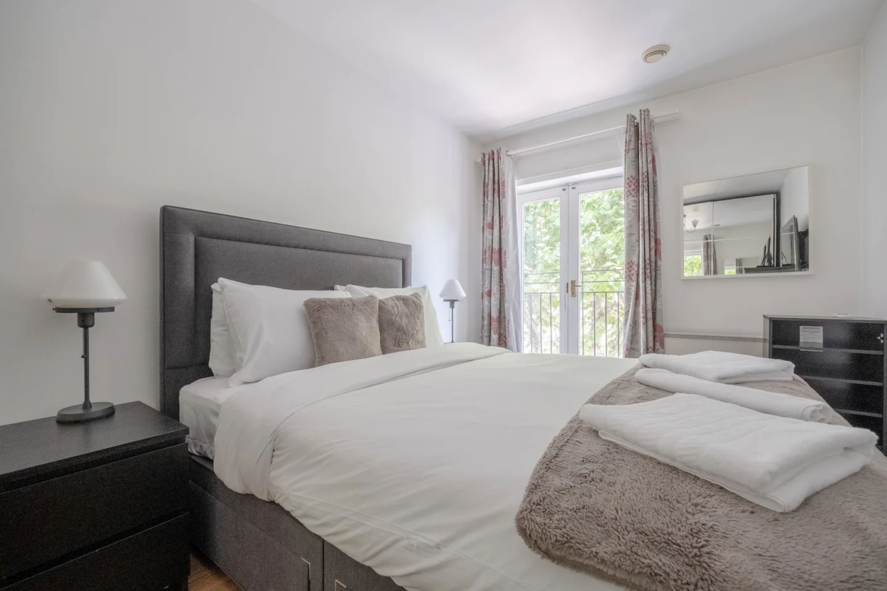 Basic Apartment, 1 Queen Bed | 1 bedroom, iron/ironing board, bed sheets
