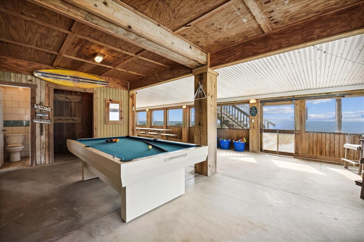 غرفة الألعاب