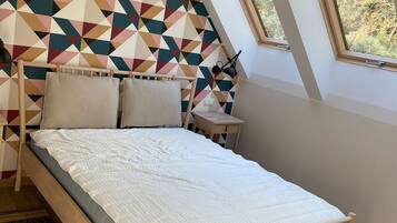 House | 3 bedrooms, individually furnished, bed sheets