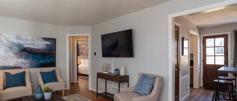 Smart TV, video games