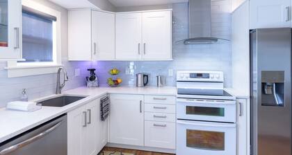 Luxury Retreat 1 block to downtown OP