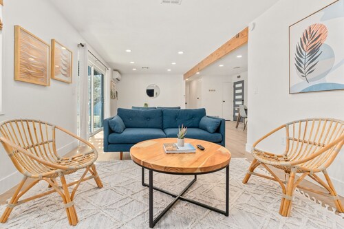 New Listing! Desert Oasis ~ Hot Tub