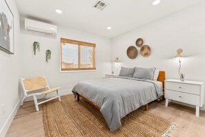 3 camere, una scrivania, ferro/asse da stiro, Wi-Fi