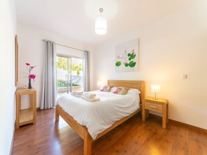 House | 2 bedrooms, individually furnished, iron/ironing board, bed sheets - An Idyllic Algarve Home by the Water (Olhao)