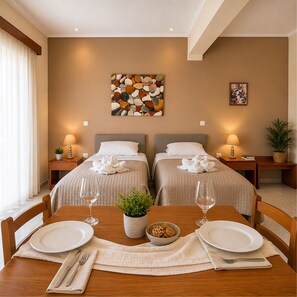 Studio | Pillow-top beds, in-room safe, laptop workspace, blackout curtains - VILLA JOANNA (Zakynthos)