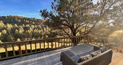 Juniper Views! 1.8 mi Courthouse/ Whisky Row
