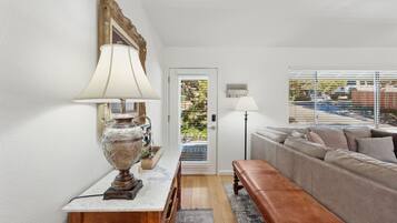 Smart TV, fireplace, video games