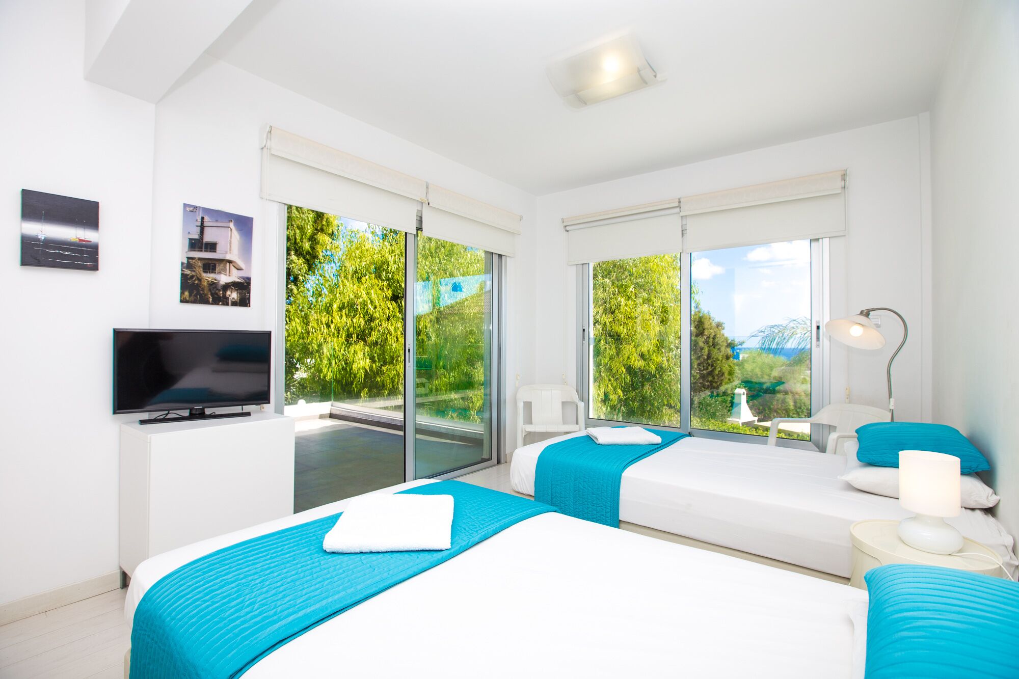 3 bedrooms, in-room safe, iron/ironing board, WiFi